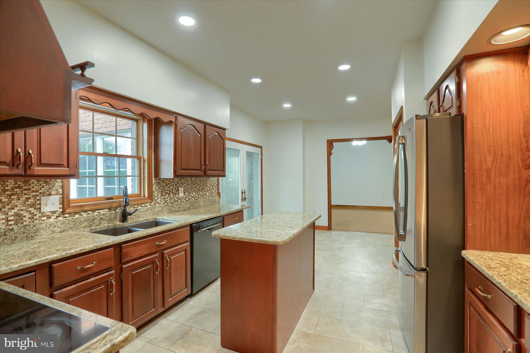 1201 Georgetown Circle Carlisle, PA 17013 - Photo 14 of 55