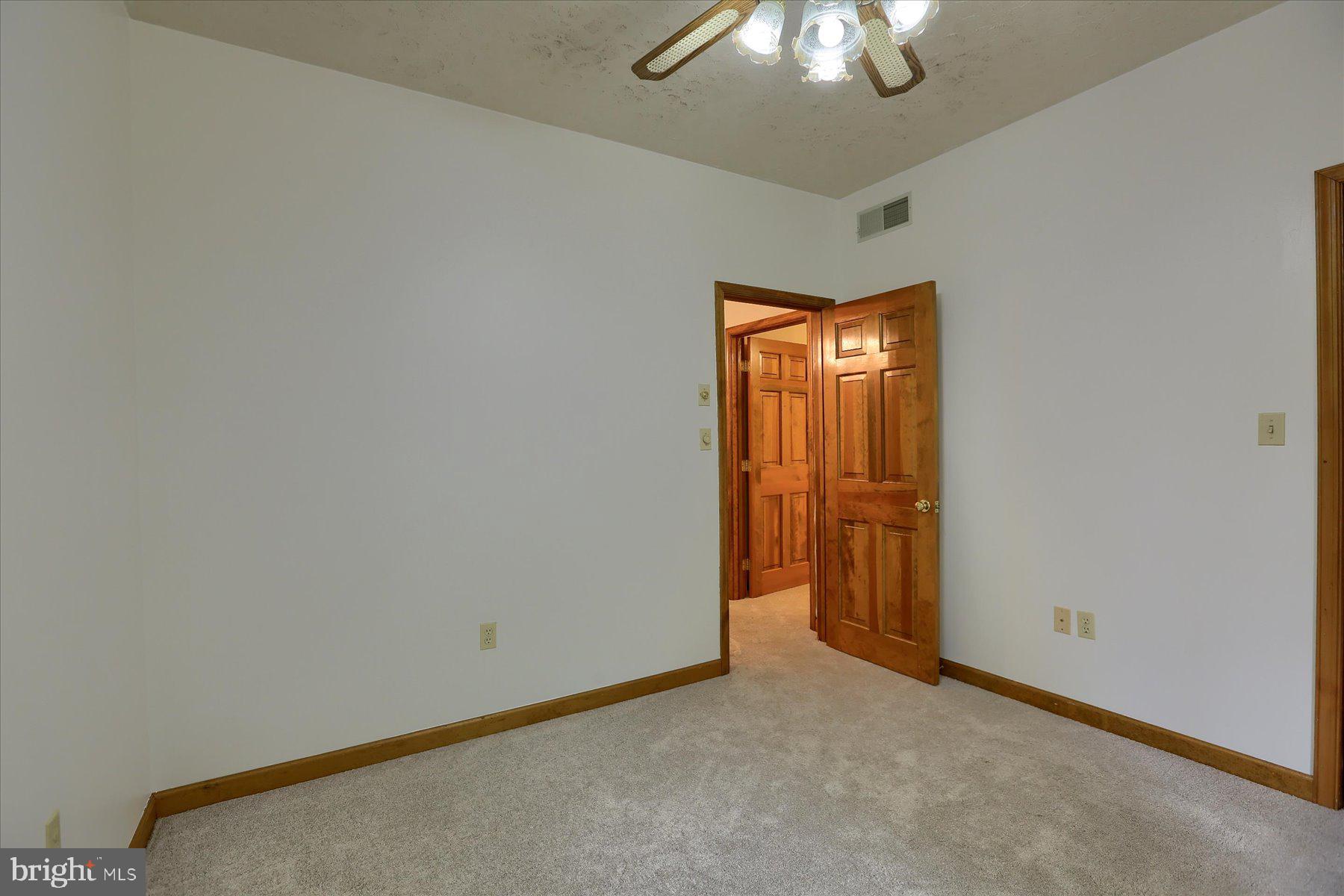 1201 Georgetown Circle Carlisle, PA 17013 - Photo 37 of 55