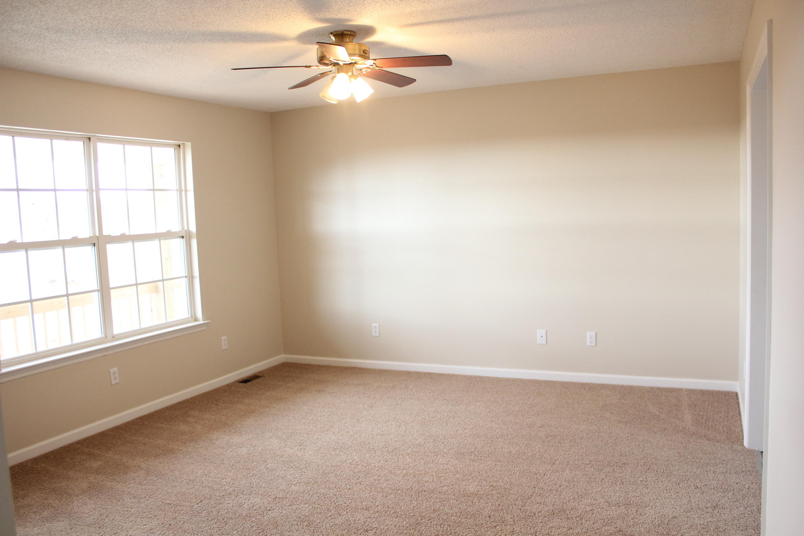 246 Ridgeview Lane, Unit 56/57 Birchwood, TN 37308 - Photo 7 of 31 IMG_4559