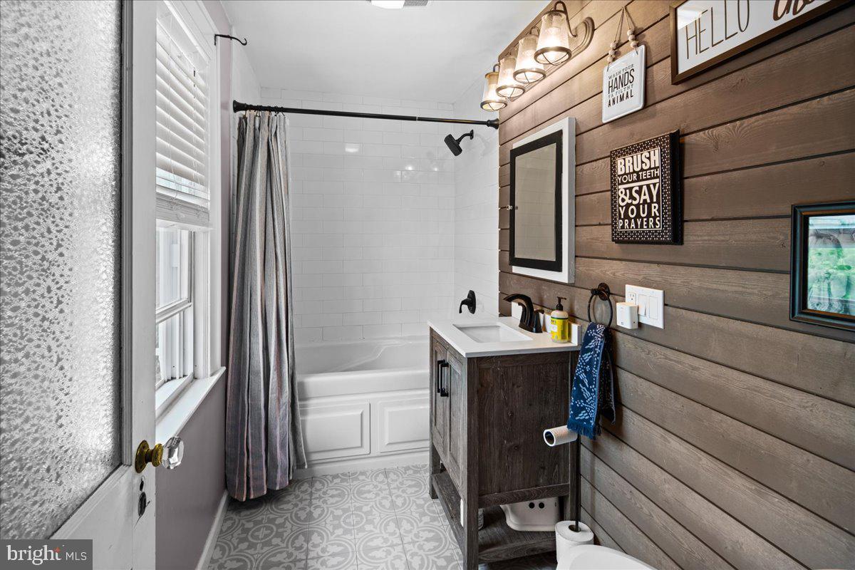 15 Carlton Avenue Ewing, NJ 08618 - Photo 21 of 39