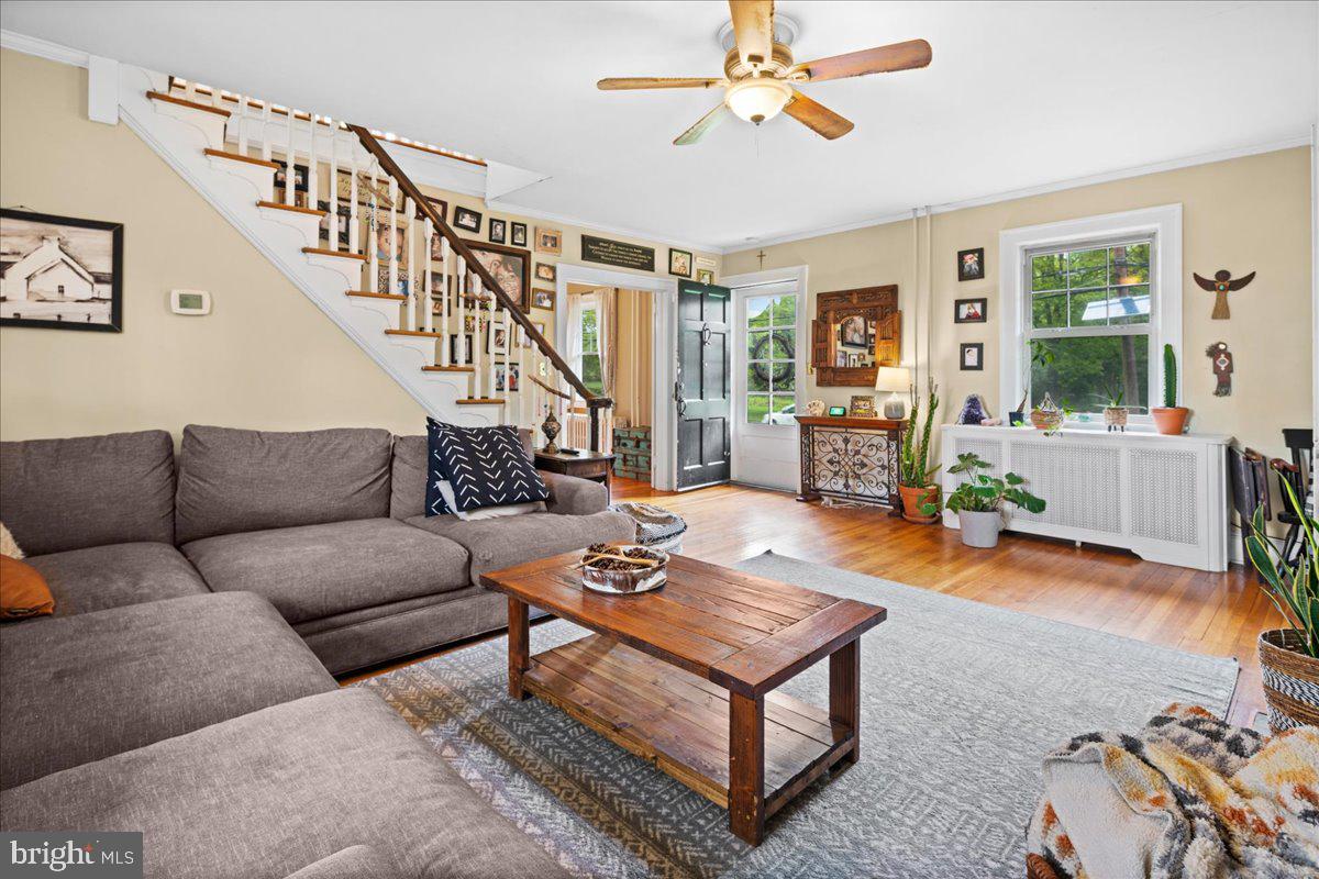 15 Carlton Avenue Ewing, NJ 08618 - Photo 4 of 39