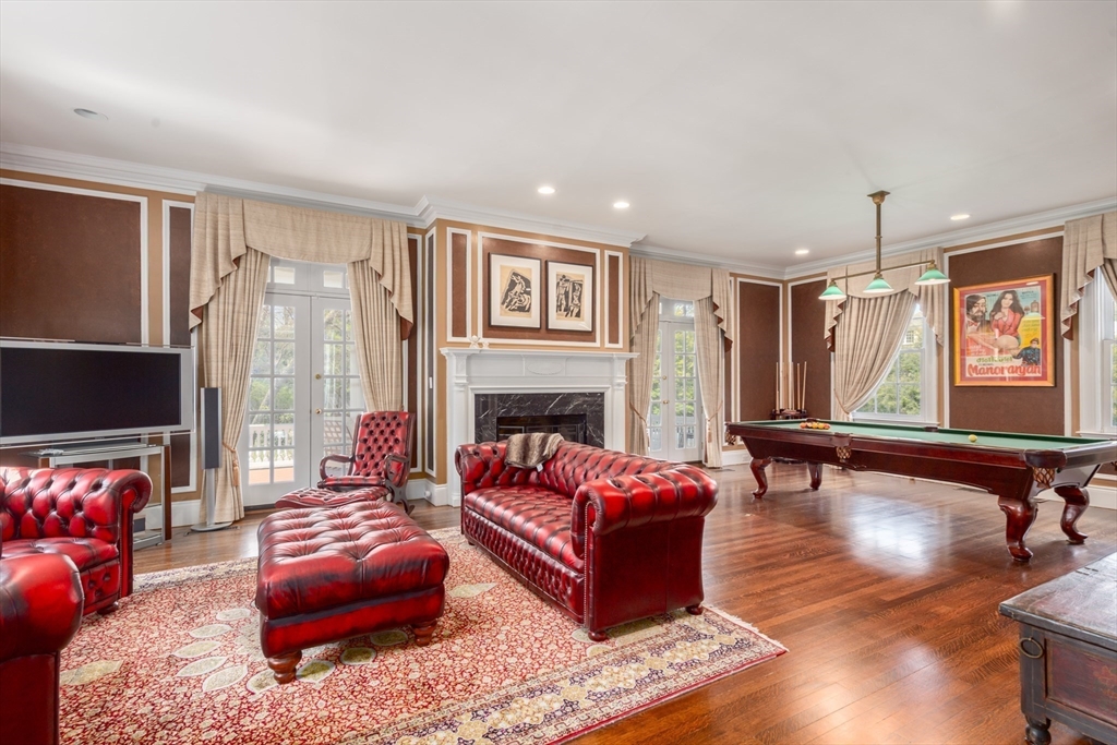 355 Buckminster Road Brookline, MA 02445 - Photo 9 of 32 Gallery Image 9