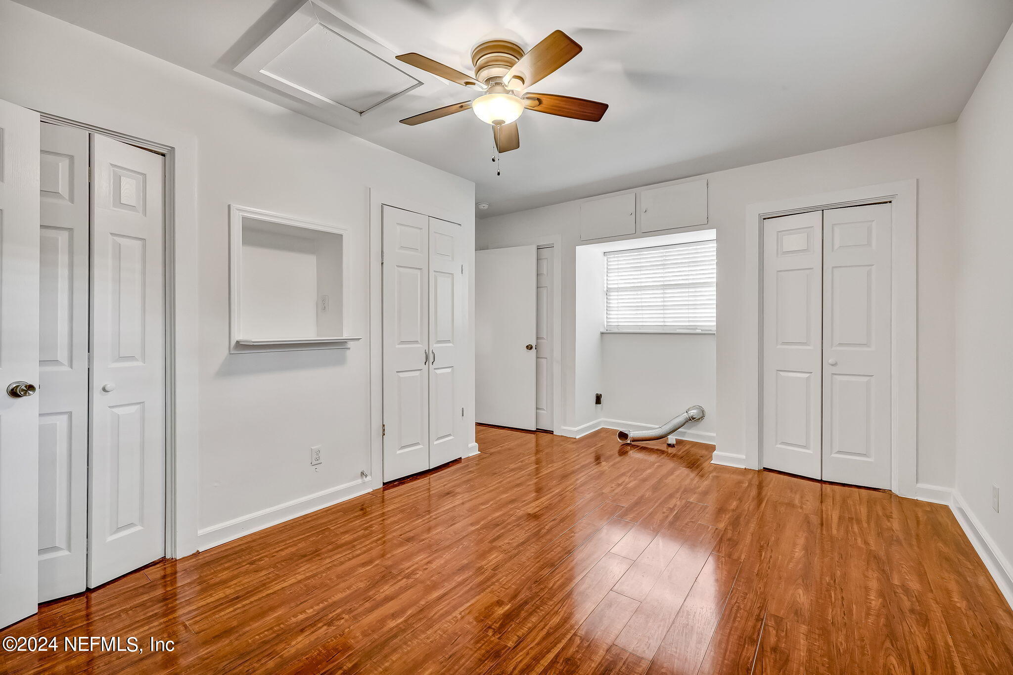 5614 Capri Road Jacksonville, FL 32244 - Photo 27 of 45 a big room with closet