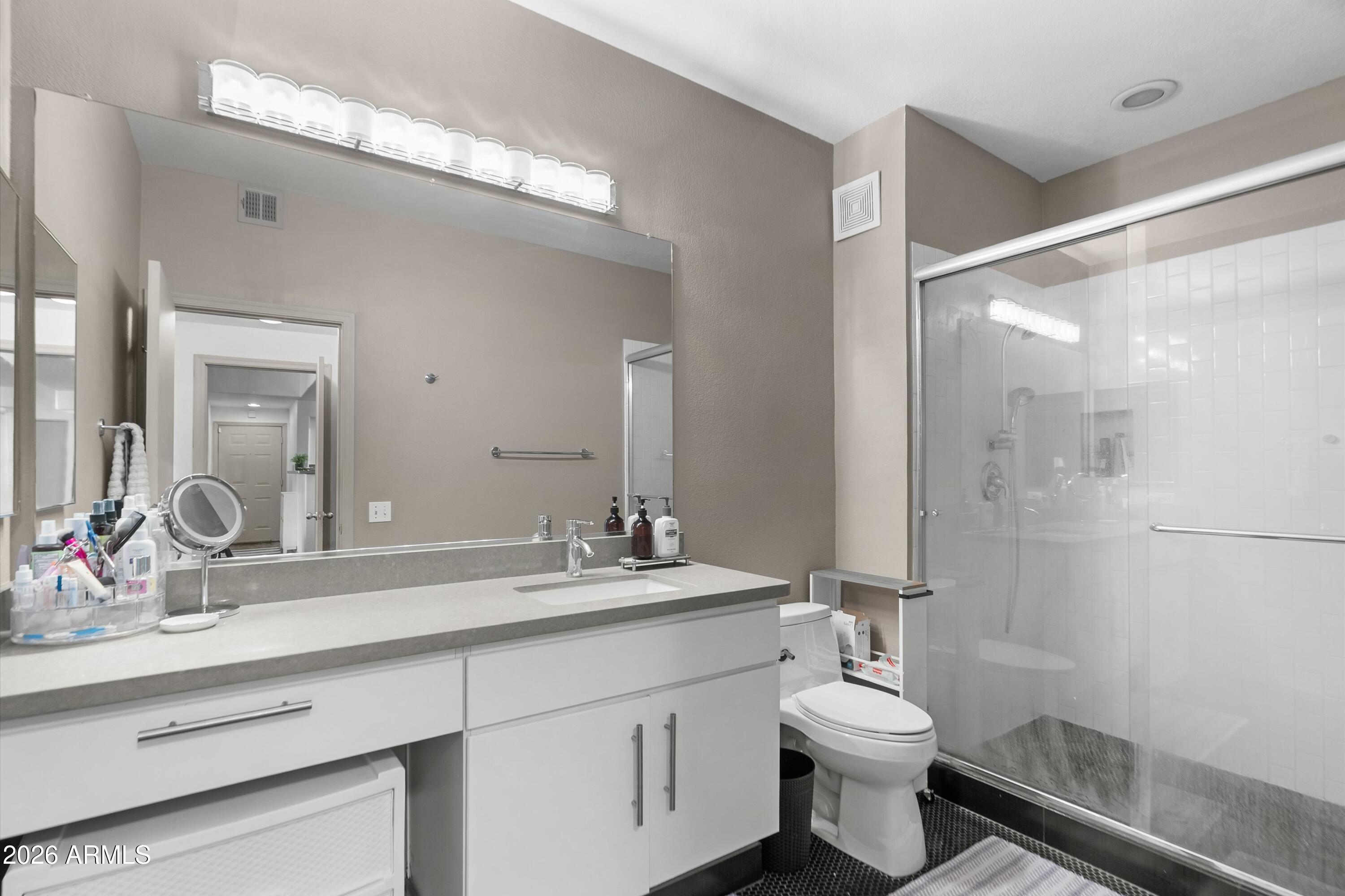 3302 North 7th Street, Unit 262 Phoenix, AZ 85014 - Photo 13 of 28 23-20260206-DSC07401