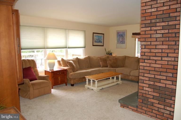 5313 Kerger Road Ellicott City, MD 21043 - Photo 13 of 24 Family Room