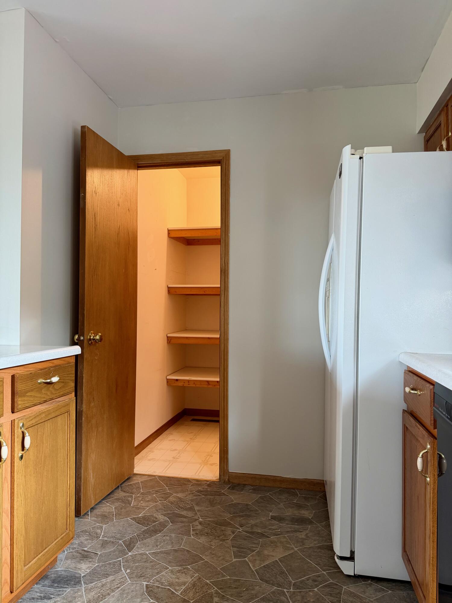 5831 West 700 North Winamac, IN 46996 - Photo 7 of 22