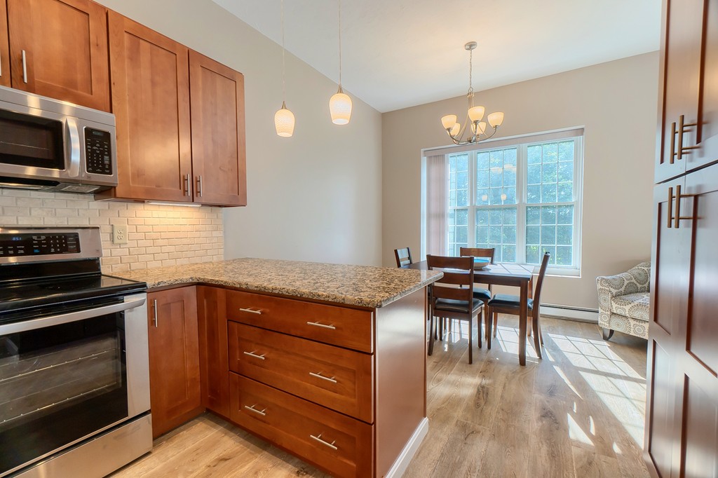 305 Ridgefield Circle, Unit E Clinton, MA 01510 - Photo 6 of 35