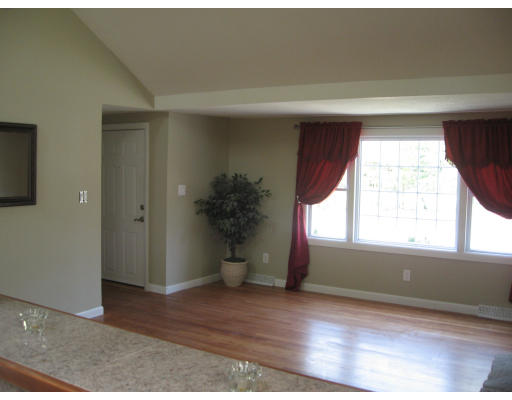 319 Haydenville Road Northampton, MA 01053 - Photo 13 of 25 Gallery Image 13