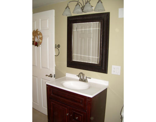 319 Haydenville Road Northampton, MA 01053 - Photo 20 of 25 Gallery Image 20