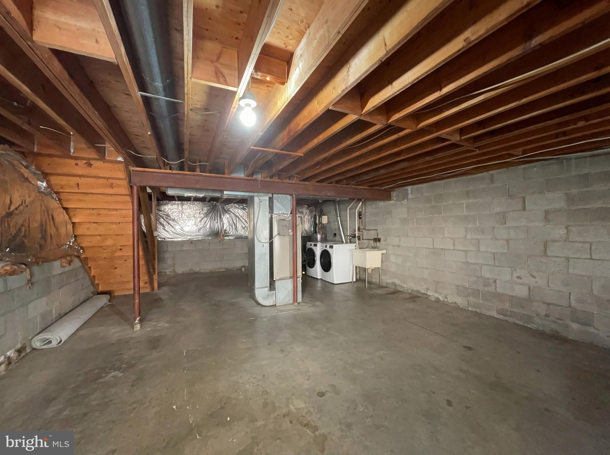 6352 Shaundale Drive Springfield, VA 22152 - Photo 25 of 50 a view of empty room with wooden ceiling