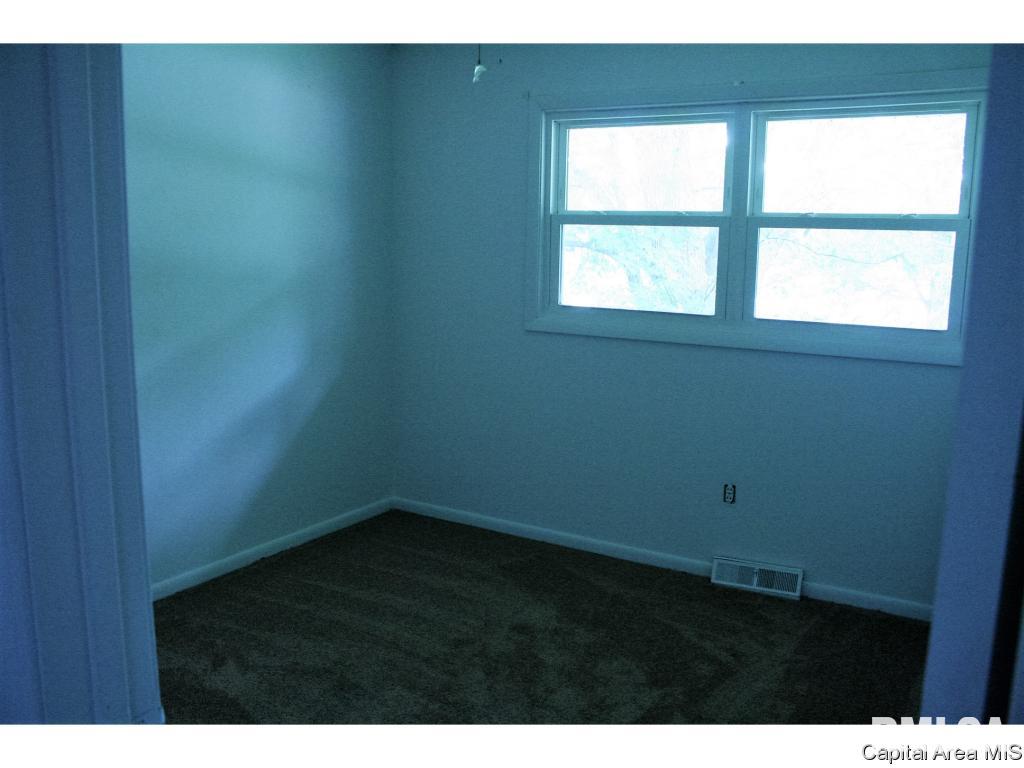201 South Main Street Spaulding, IL 62561 - Photo 13 of 15 Gallery Image 13
