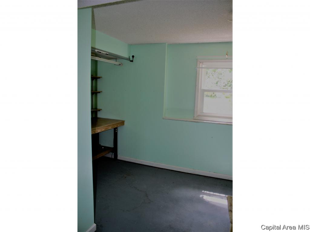 201 South Main Street Spaulding, IL 62561 - Photo 10 of 15 Gallery Image 10
