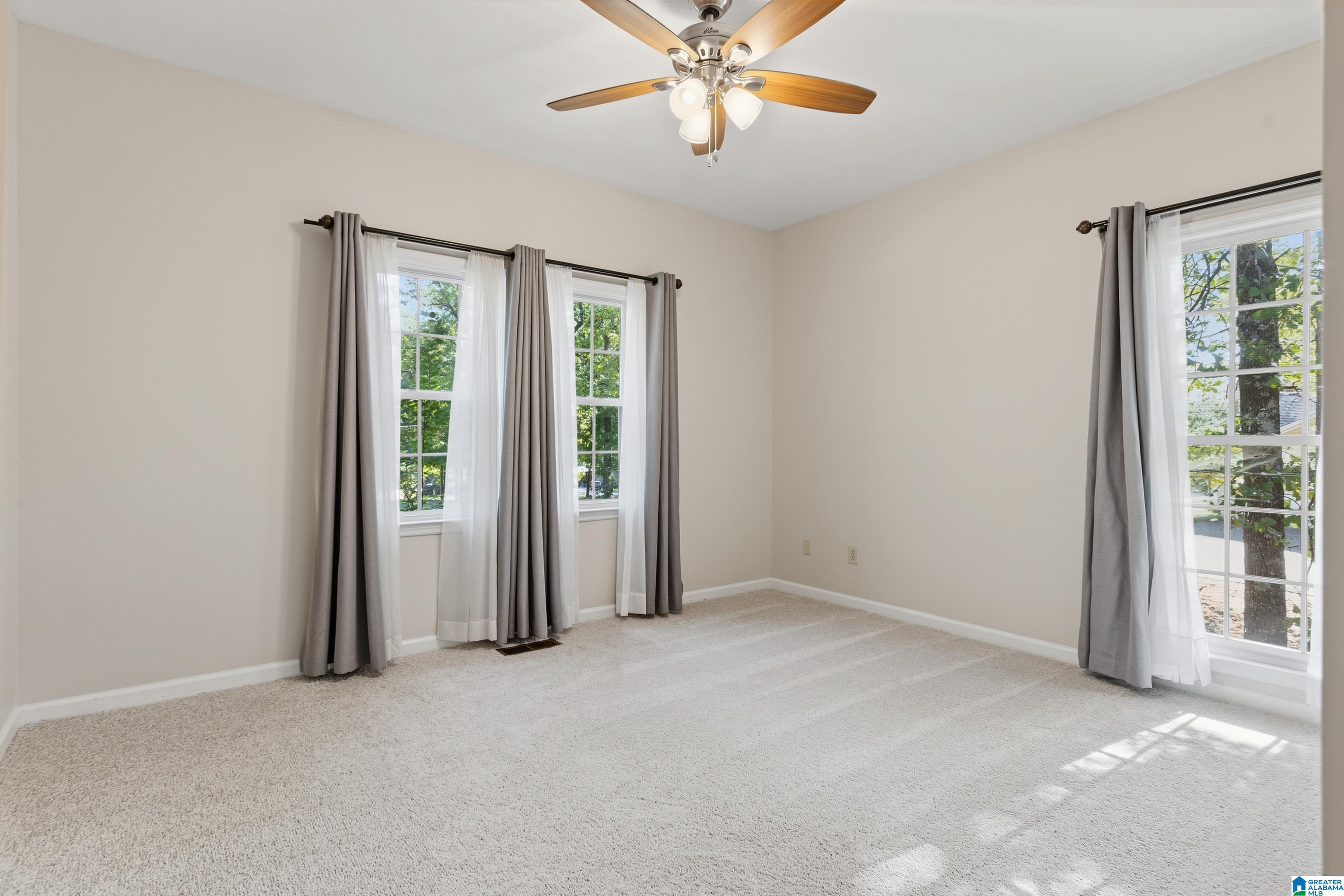 205 Chestnut Circle Alabaster, AL 35007 - Photo 28 of 50 Gallery Image 28