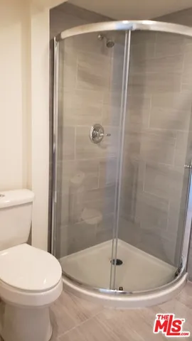 $1,350 | 2133 Carmona Avenue, Unit 2133 1/4, Los Angeles, CA 90016