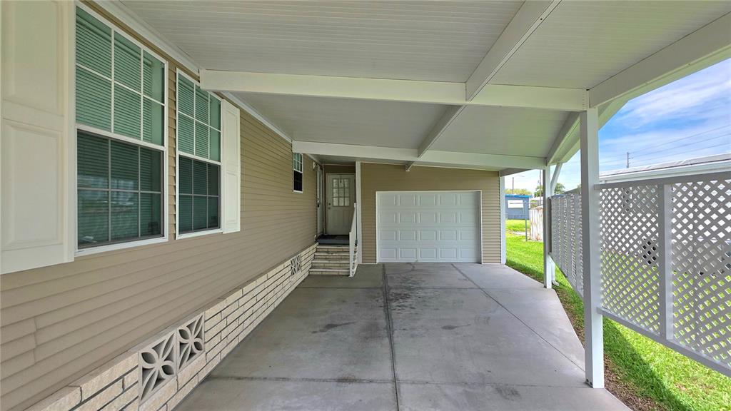 36740 Strand Drive Zephyrhills, FL 33542 - Photo 12 of 74