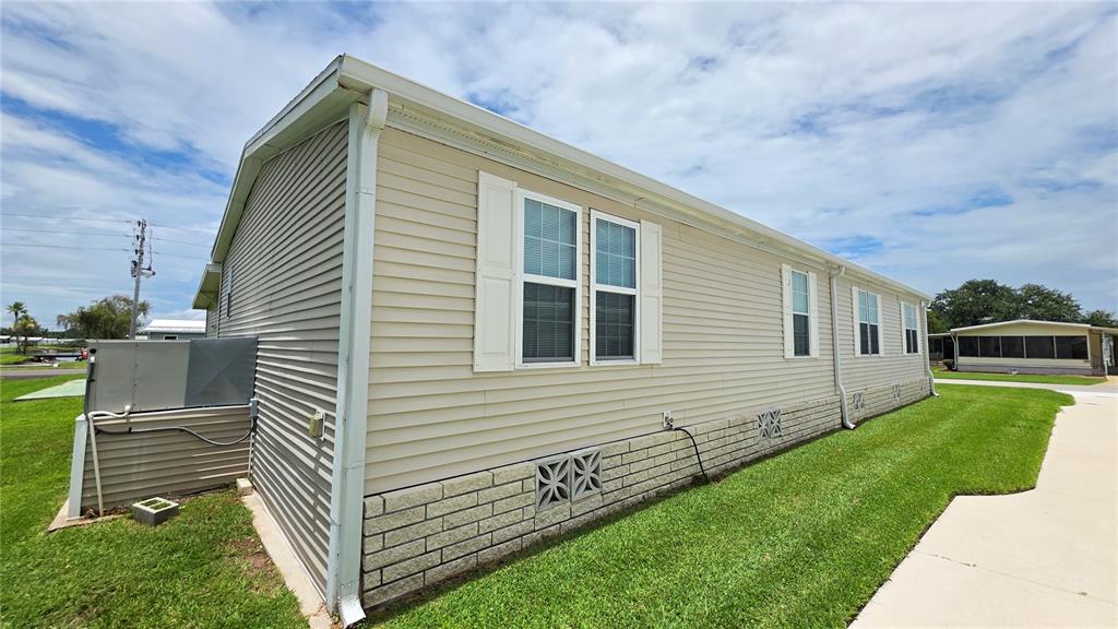 36740 Strand Drive Zephyrhills, FL 33542 - Photo 9 of 74