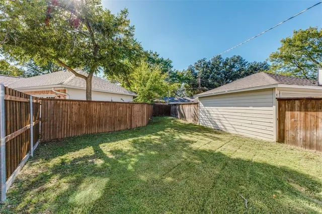 $3,300 | 9631 Liptonshire Drive, Dallas, TX 75238