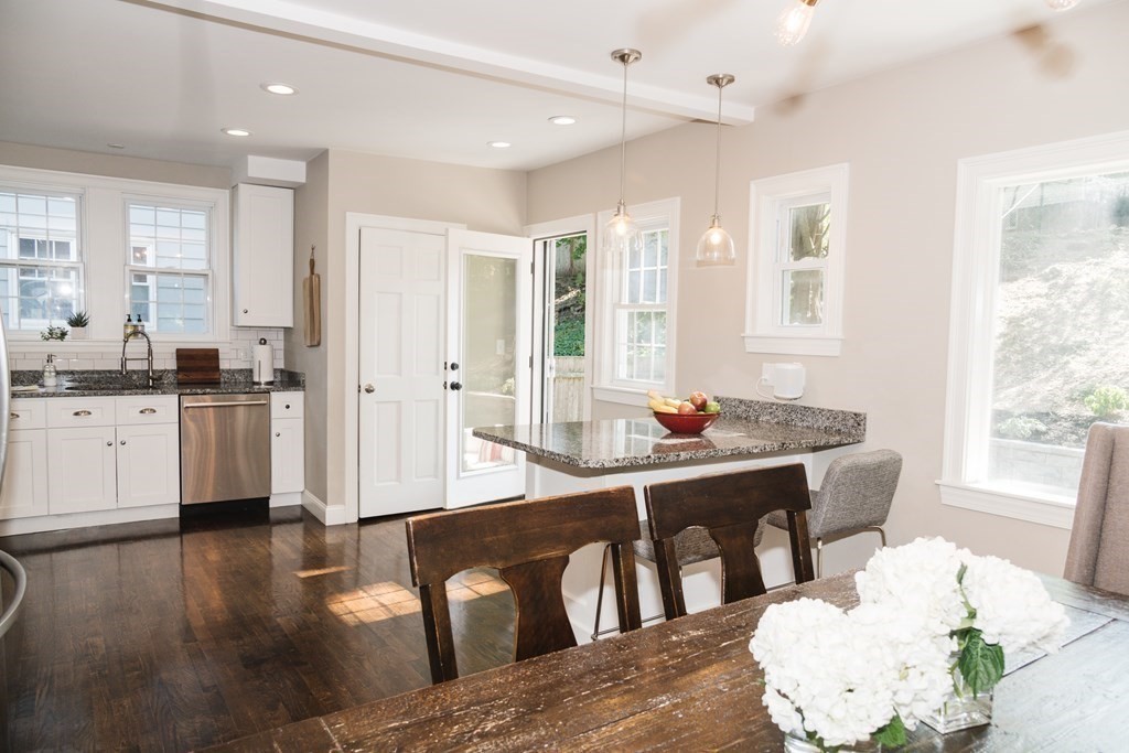 1045 Brook Road Milton, MA 02186 - Photo 12 of 40