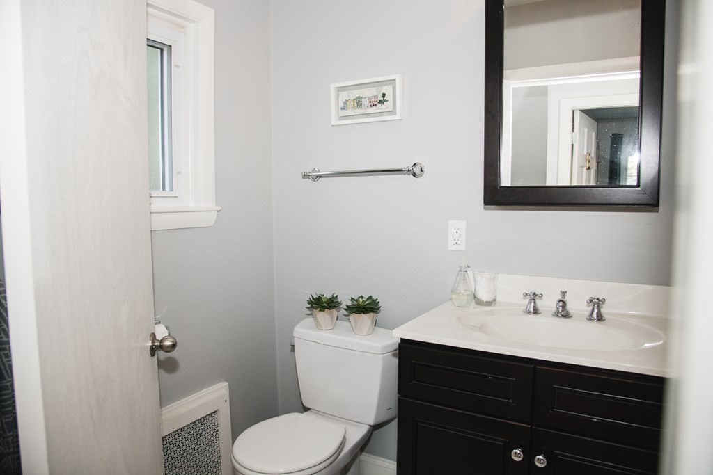 1045 Brook Road Milton, MA 02186 - Photo 25 of 40