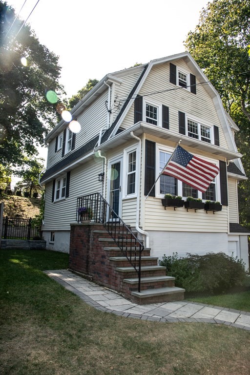 1045 Brook Road Milton, MA 02186 - Photo 3 of 40