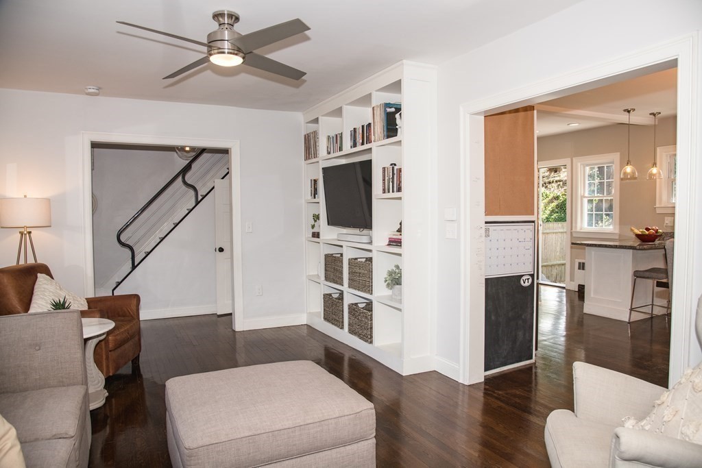 1045 Brook Road Milton, MA 02186 - Photo 9 of 40
