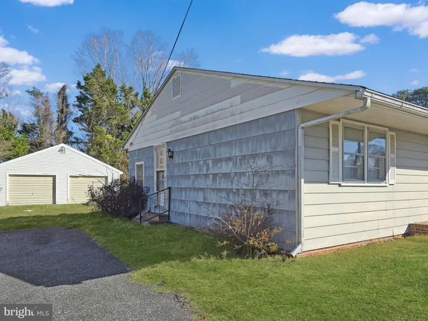 $199,900 | 105 Lakeview Drive, Salisbury, MD 21804