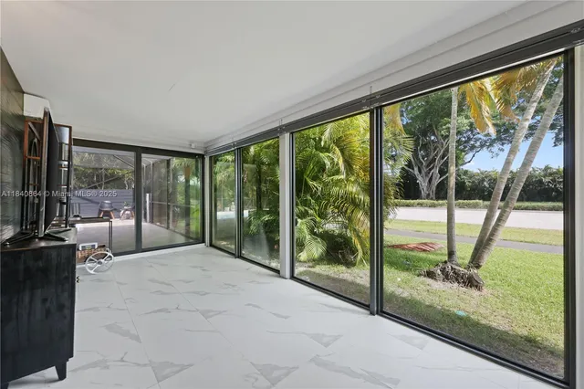 $595,000 | 19654 Back 9 Drive, Boca Raton, FL 33498
