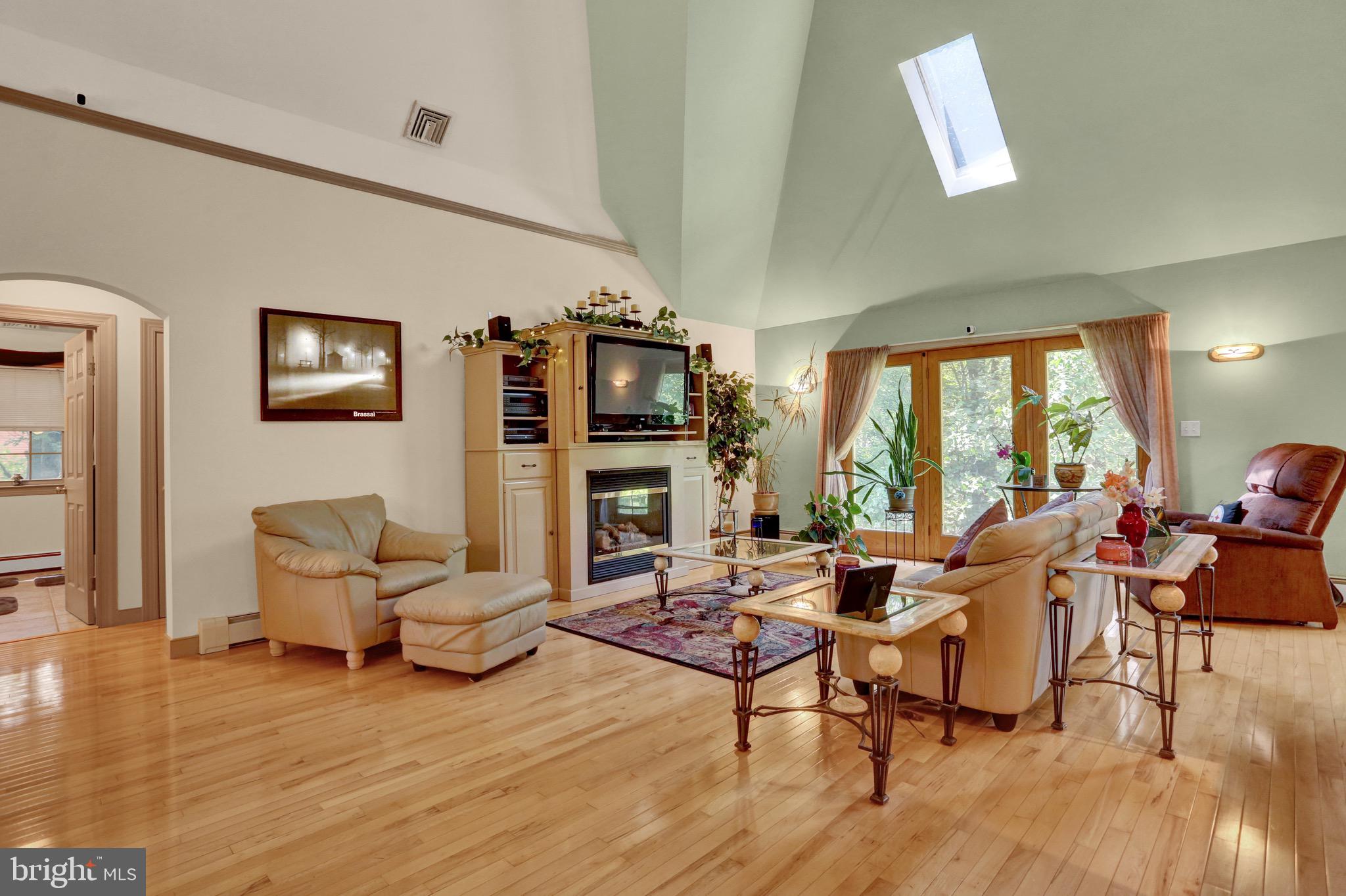 136 Red Well Road New Holland, PA 17557 - Photo 11 of 37 Gallery Image 11
