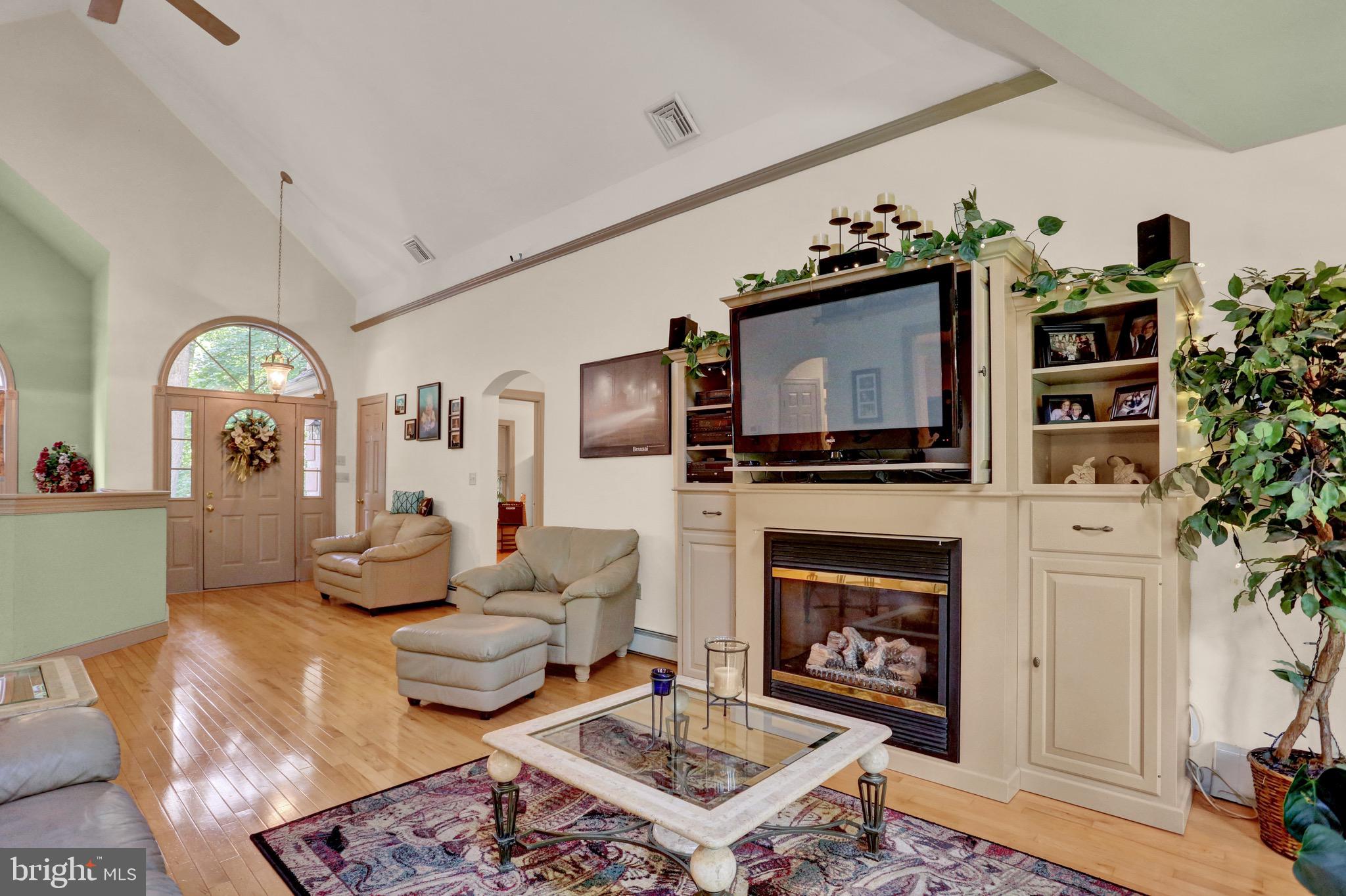 136 Red Well Road New Holland, PA 17557 - Photo 14 of 37 Gallery Image 14