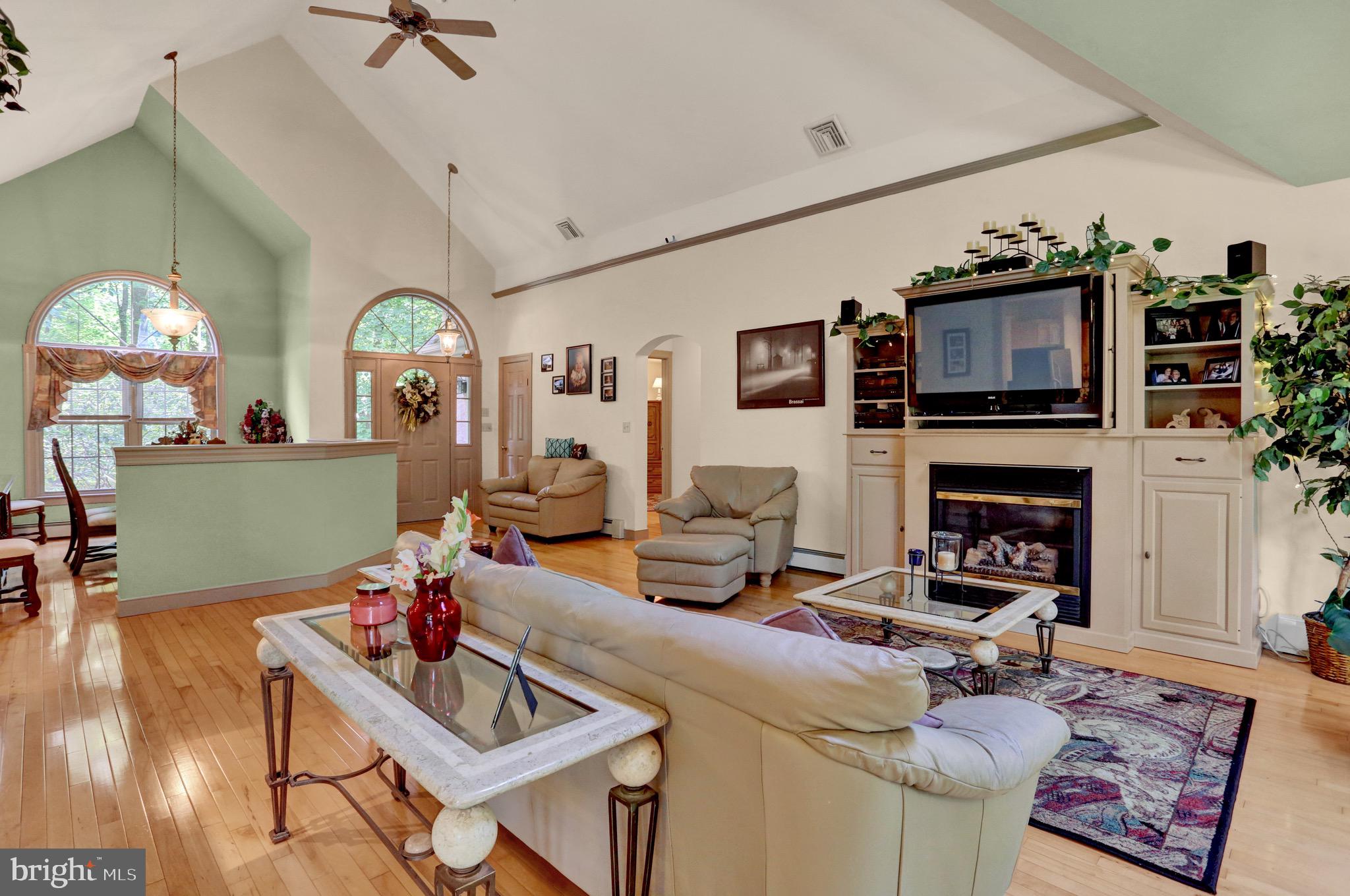 136 Red Well Road New Holland, PA 17557 - Photo 15 of 37 Gallery Image 15