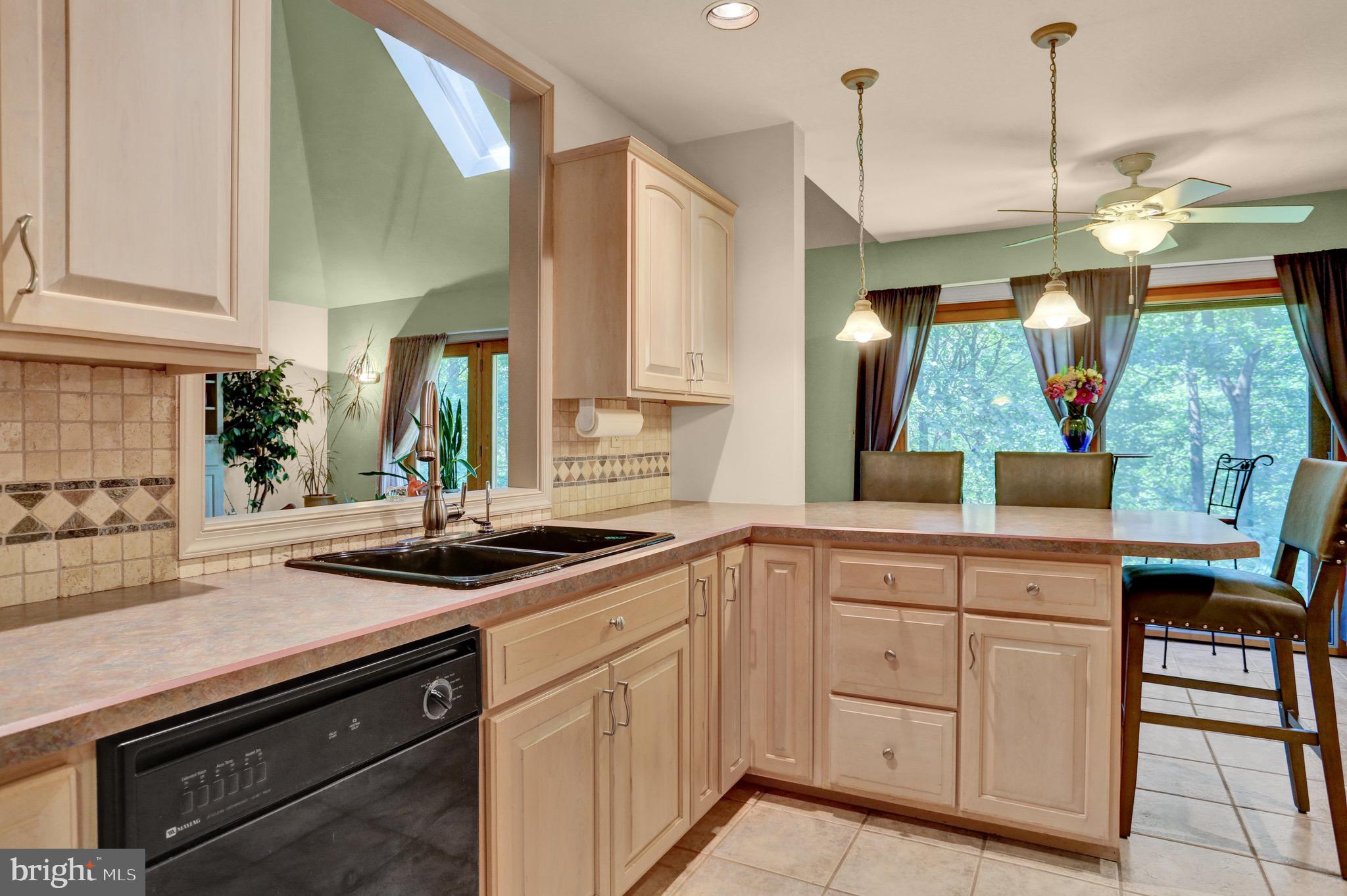136 Red Well Road New Holland, PA 17557 - Photo 18 of 37 Gallery Image 18