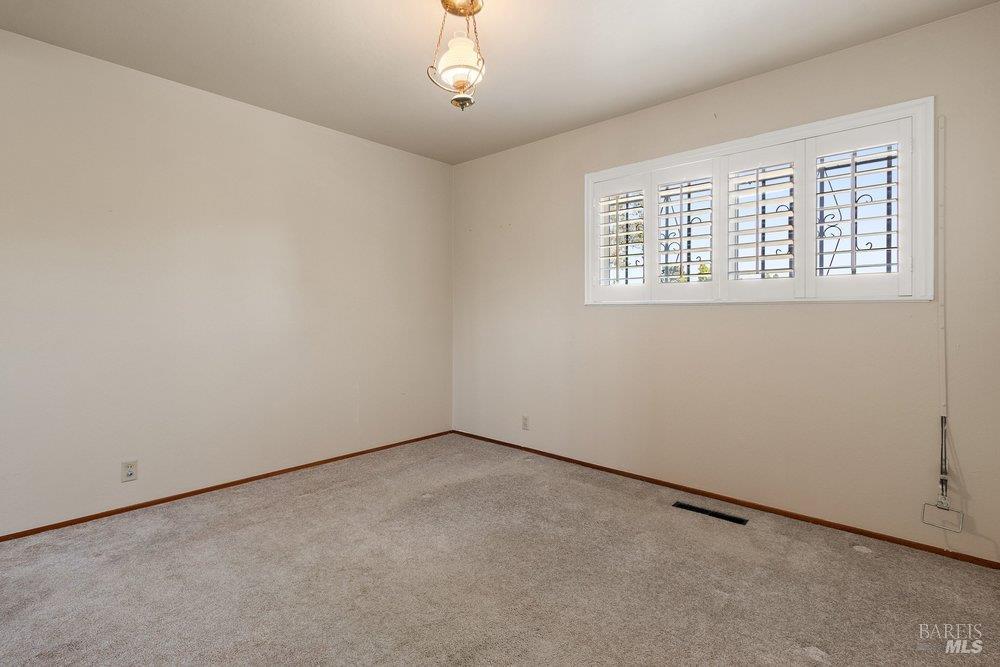 2560 Fraser Court Pinole, CA 94564 - Photo 18 of 31