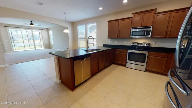 $2,250 | 15858 Lexington Park Boulevard, Jacksonville, FL 32218