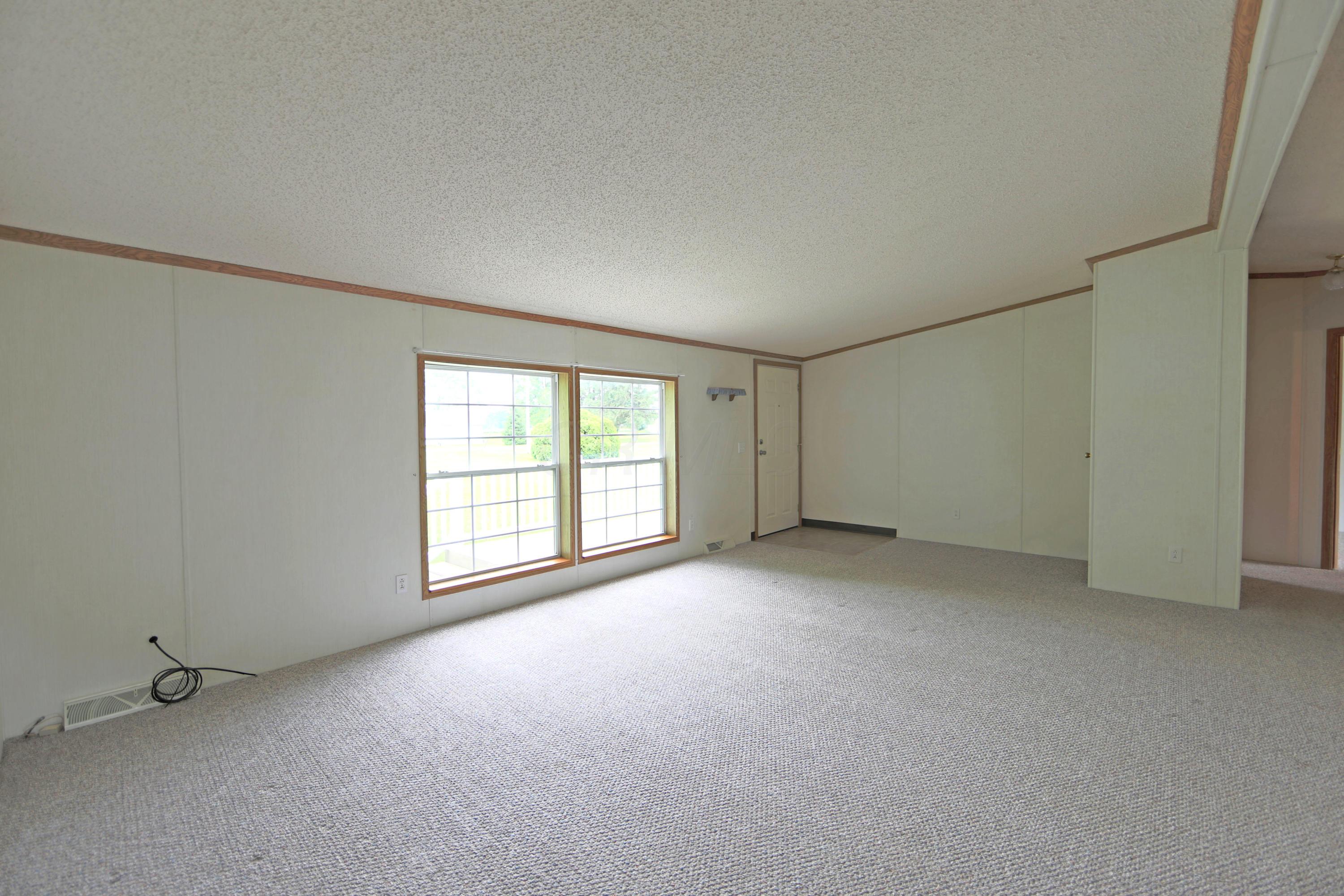 12084 Bryant Road Mount Vernon, OH 43050 - Photo 5 of 28 Gallery Image 5