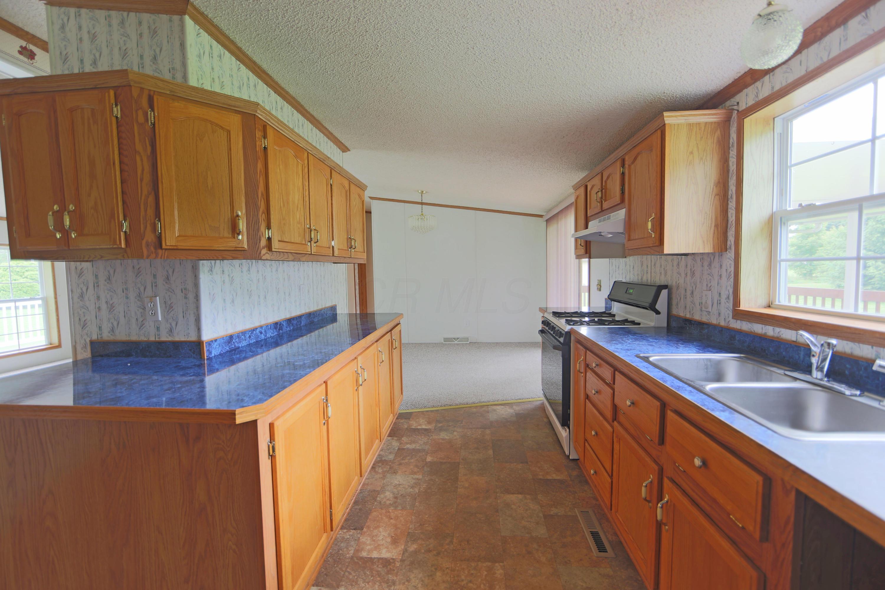 12084 Bryant Road Mount Vernon, OH 43050 - Photo 6 of 28 Gallery Image 6