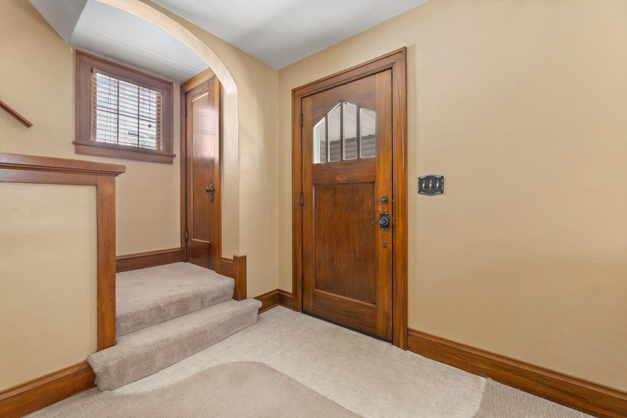 206 Jefferson Road Newark, OH 43055 - Photo 19 of 39 Entry