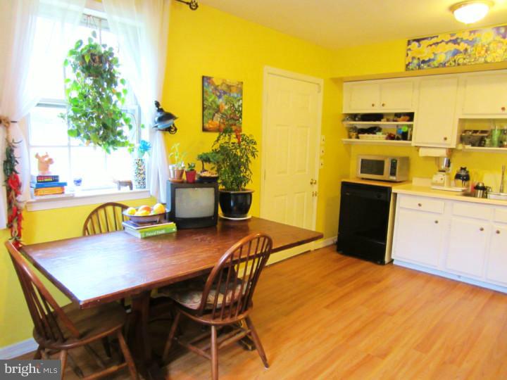 116 Peacedale Road Landenberg, PA 19350 - Photo 2 of 13 Kitchen