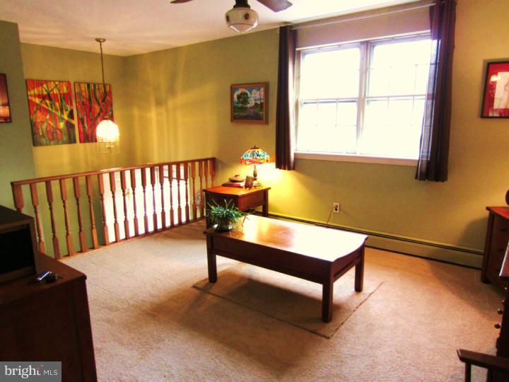 116 Peacedale Road Landenberg, PA 19350 - Photo 5 of 13 Living Room