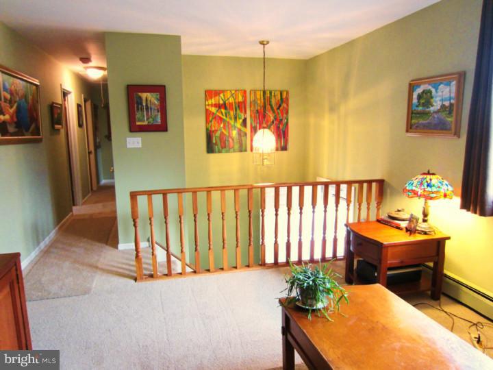 116 Peacedale Road Landenberg, PA 19350 - Photo 6 of 13 Living Room