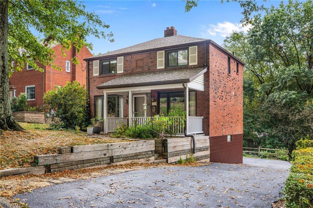 311 Edgewood Road Pittsburgh, PA 15221 - Photo 3 of 41 Gallery Image 3