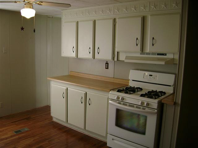 94 East Levi Lee Road, Unit 4 Warsaw, IN 46582 - Photo 4 of 23 Gallery Image 4
