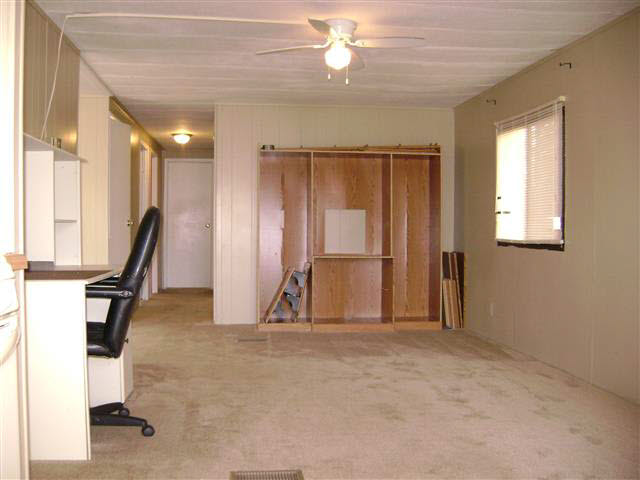 94 East Levi Lee Road, Unit 4 Warsaw, IN 46582 - Photo 7 of 23 Gallery Image 7