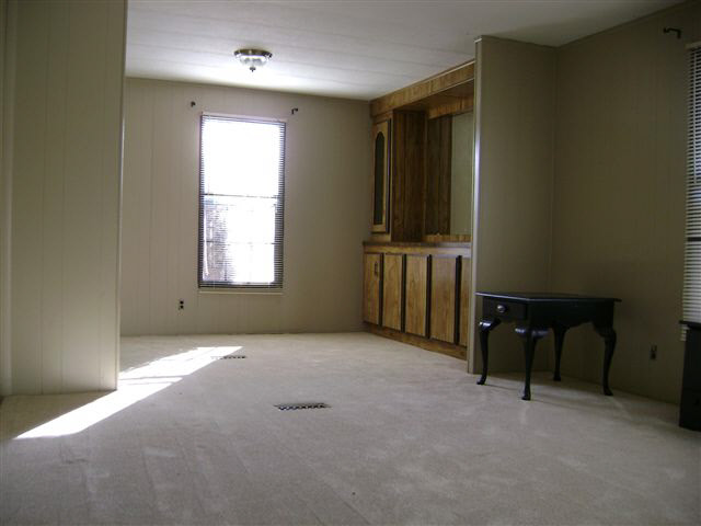 94 East Levi Lee Road, Unit 4 Warsaw, IN 46582 - Photo 10 of 23 Gallery Image 10