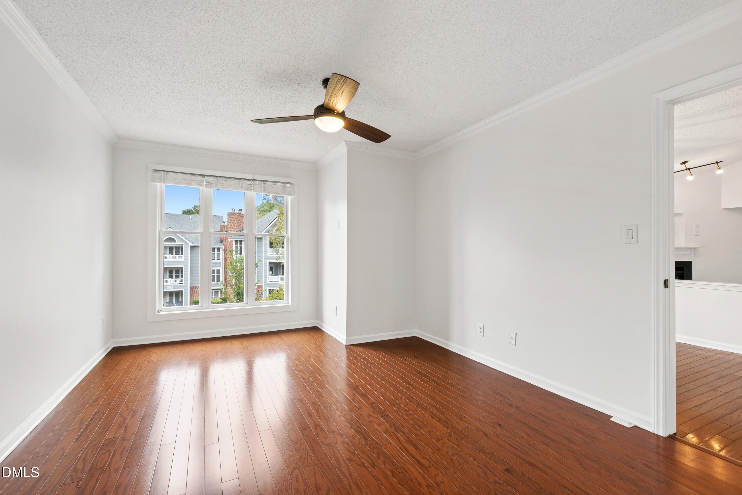 911 Washington Street, Unit 301 Raleigh, NC 27605 - Photo 19 of 54 Washington301-8