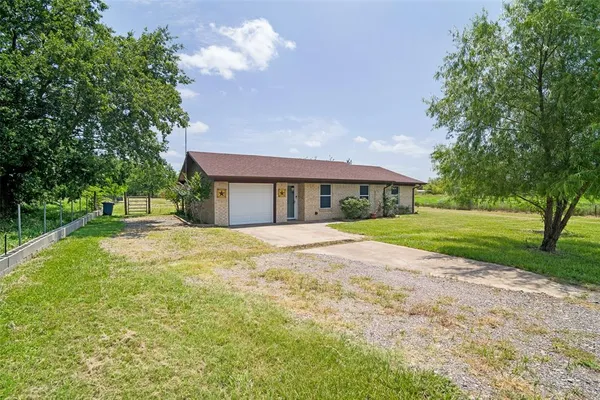 $165,000 | 6105 Country Corner Lane, Terrell, TX 75161
