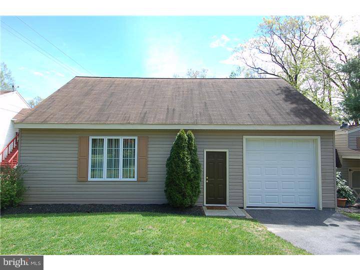 550 Mine Road, Unit RD Lebanon, PA 17042 - Photo 2 of 22 Garage