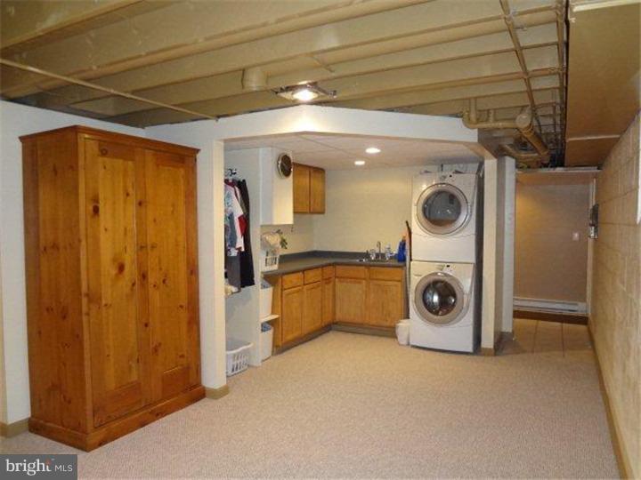 550 Mine Road, Unit RD Lebanon, PA 17042 - Photo 5 of 22 Laundry Room