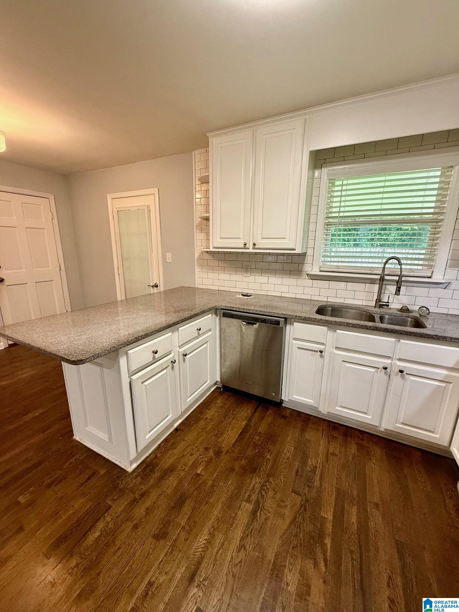 8148 Lyle Avenue Northeast Leeds, AL 35094 - Photo 8 of 16