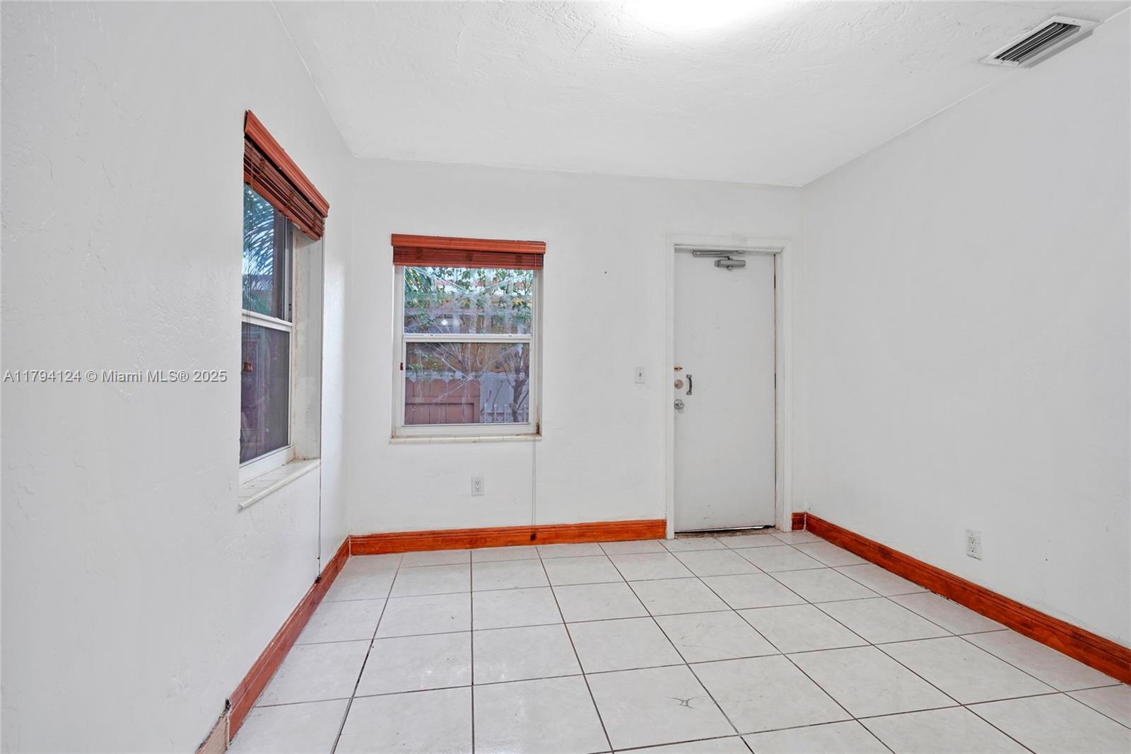 4241 West 1st Avenue Hialeah, FL 33012 - Photo 19 of 33 a view of an empty room