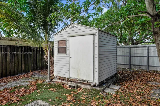 $480,000 | 4241 West 1st Avenue, Hialeah, FL 33012